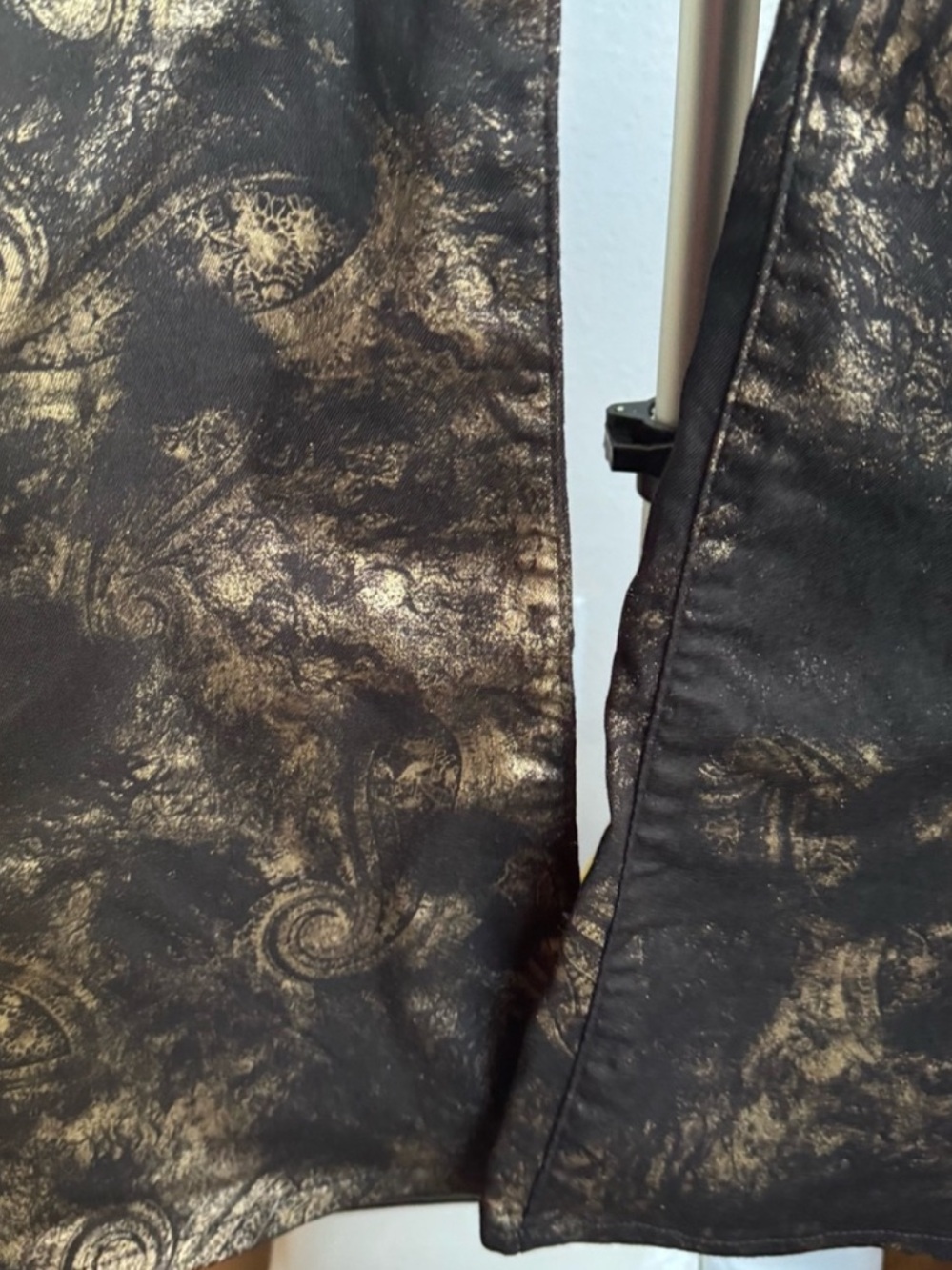 Free People Jayde Metallic High Rise Flare Leg Jeans In Black Tie Size 24 - Picture 8 of 14